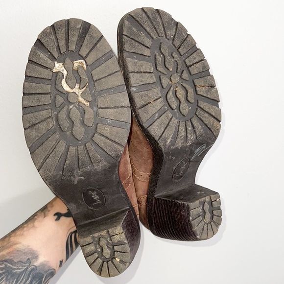 BORN Leather Western Booties - Picture 8 of 8